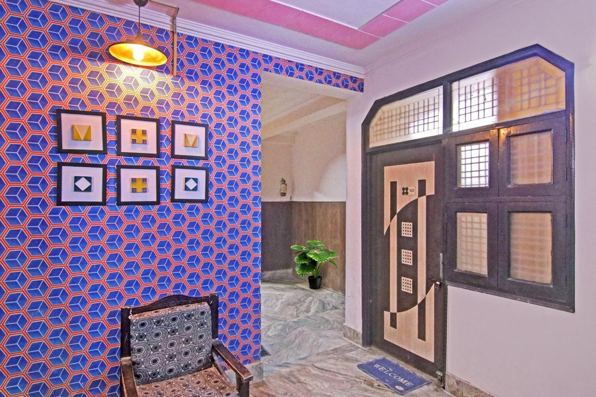 Flagship Hotel Decent Stay Near Pvr Vikaspuri Delhi New Delhi Exterior photo